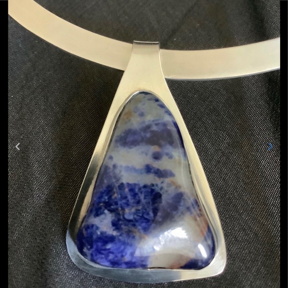 Vintage sterling silver Sodalite Pendant & Choker - Picture 3 of 12